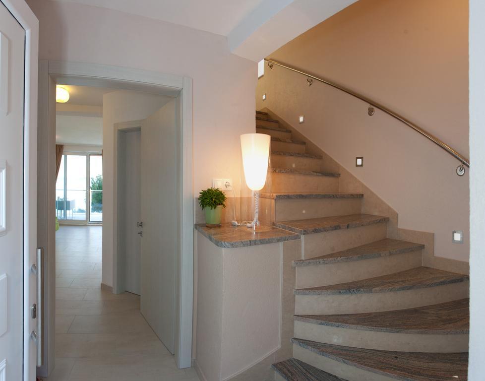 Apartments Villa Anamaria تروغير المظهر الخارجي الصورة